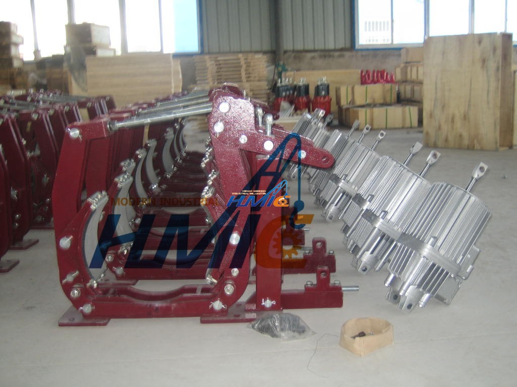 焦作制動器,聯(lián)軸器,皮帶輪,托輥,電動滾動,輸送帶 焦作制動器,聯(lián)軸器,皮帶輪,托輥,電動滾動,輸送帶